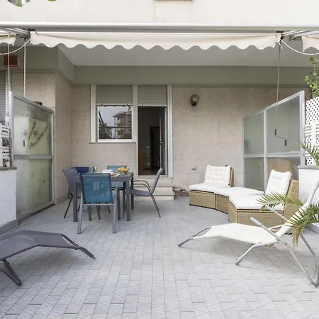Corner Near The Sea By Interhome *
